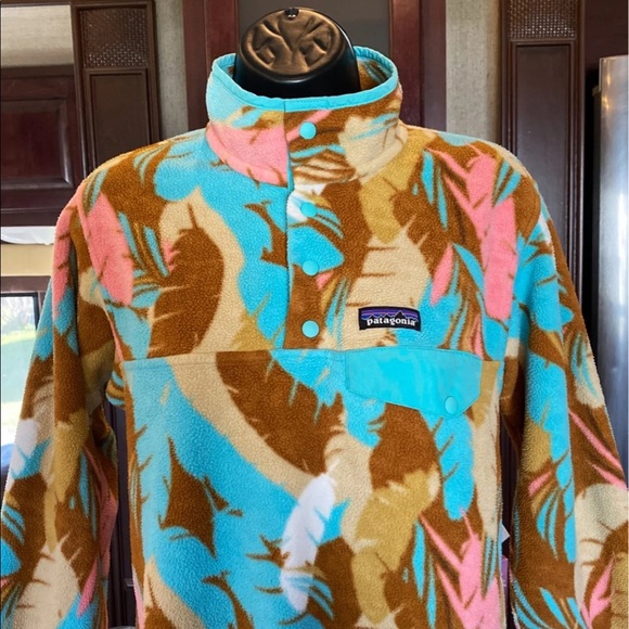 Women’s Patagonia Synchilla Snap-T Pullover - Picture 2 of 10